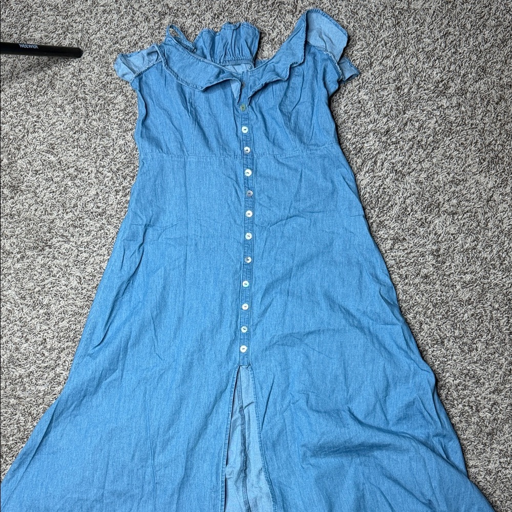 Button-Front Chambray Maxi Dress in Light Blue